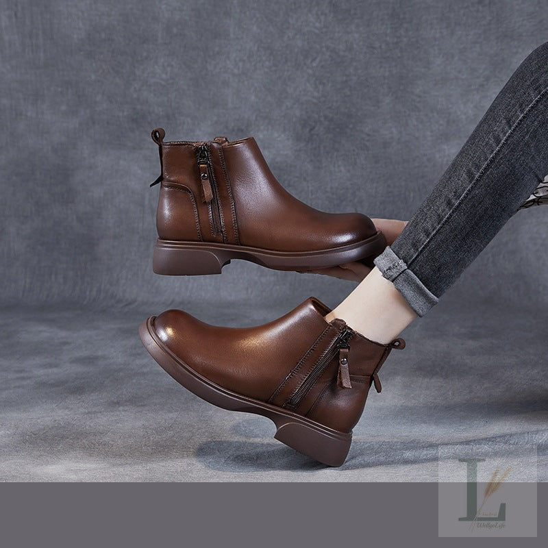 Classic Round-Toe Genuine Leather Chelsea Boots